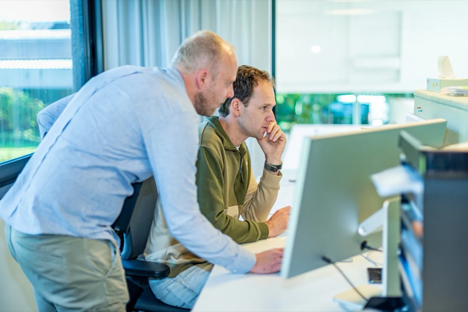 Jonathan van Blue365 aan het werk
